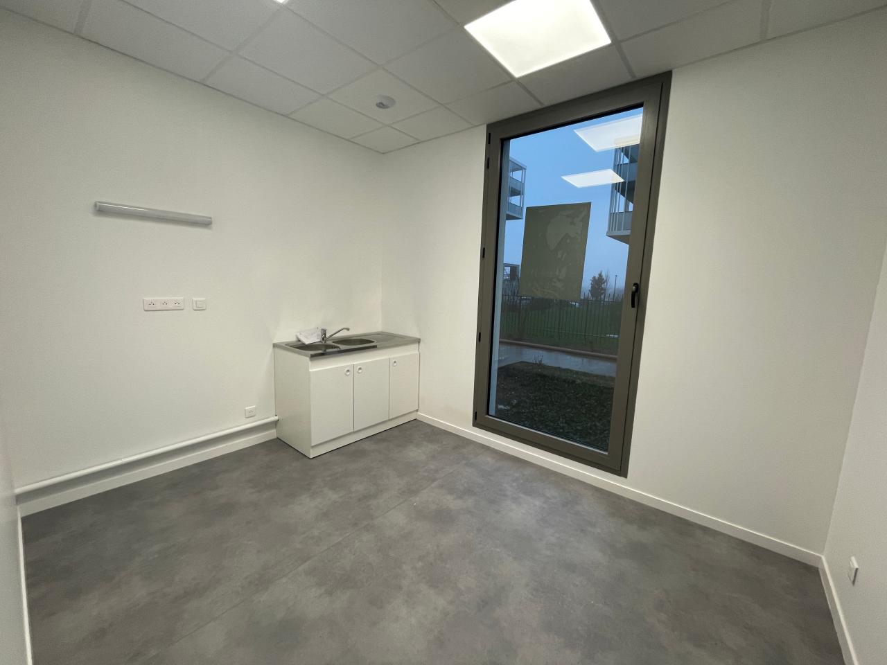 Bureau Cesson-Sévigné 100m² Vente bureau Cesson-Sévigné Ille-et-Vilaine OVBUR2532575 3